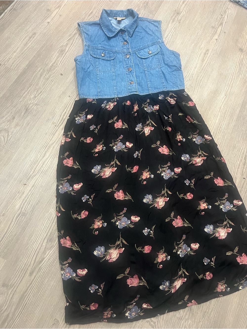 Vintage 1980’s Northwest Denim Bodice Floral Skirt woman’s Dress - cottage core